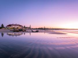 White Point Beach Resort, hotel en Summerville Centre