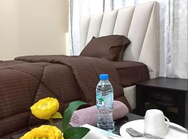MBZ - Comfortable Room in Unique Flat, hotelli kohteessa Abu Dhabi lähellä maamerkkiä twofour54 Intaj Studio B