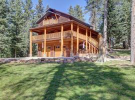Eagle`s Lair - Log Home, vacation home in Lead