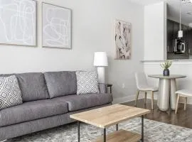 Landing Modern Apartment with Amazing Amenities (ID1400X970)