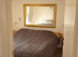 Kasa Or 2, hotel v destinaci Herzelia