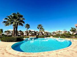 Prestigia Golf Marrakech! Rez-de-jardin 2 chambres, grande terrasse et jardin, Piscine, Parking, acomoda&ccedil;&atilde;o em condom&iacute;nio em Marrakech