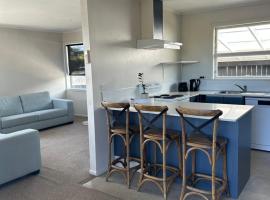 Hilltop Cottage, hotell i Taupo