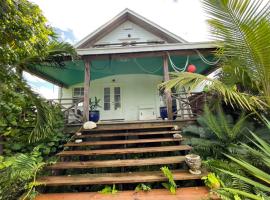 Bahamian Farm House, holiday home in Rock Sound