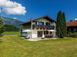 Ferienhaus Balsbergblick – willa w mieście Grassau