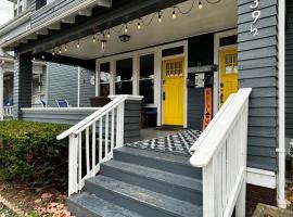 Midtown Tranquil Home with Patio, hotel in Columbus