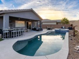 Heated Pool at Double Eagle BL991277 by J and Amy, hotel in Mesquite