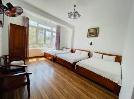 Khách sạn Trâm Anh, готель у місті Xuan An