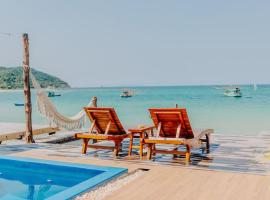 SeaSalt BeachFront Holiday Home, Private pool, 2 Bedroom house – hotel w mieście Chaloklum