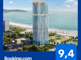 TMS - Pullman luxury outlet - high floor beach view, отель в Куинёне