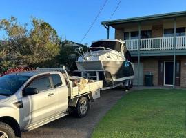 Narooma/Dalmeny Fishermens Lodge, hotel v destinaci Dalmeny