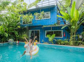 น้ำมาแล้ว ที่ชะอม รีสอร์ท l ที่พัก ติดลำธาร มีสระ มีสระส่วนตัว ติดแอร์ มีอ่าง l, resort ở Ban Cha-om