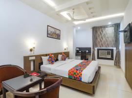 FabHotel Prime The Continental, hotel near Chaudhary Charan Singh International Airport - LKO, Lucknow