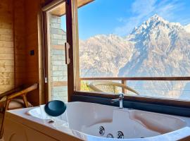 FAYUL RETREAT - India Highest Glamp and EcoLuxury Stay, glamping site in Kalpa