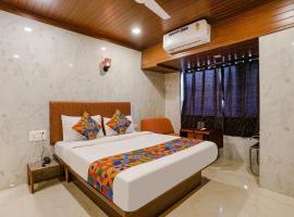 FabExpress Yatri Inn, hotel in Turambhe