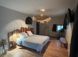 Chambres d'hôtes de la pilatière, poceni hotel v mestu Persac