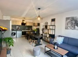 La Coquille: bright, cozy, 3 min from Parc Expo