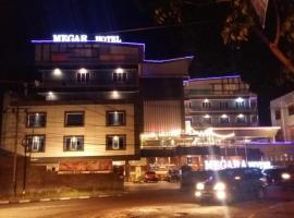 MEGARA HOTEL PEKANBARU, hotel i nærheden af Sultan Syarif Kasim II Internationale Lufthavn - PKU, Pekanbaru