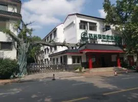 Green Tree Inn Express Jinan Huaiyin District Jingshi Road Children's Hospital