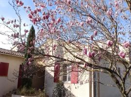 UNE CHOUETTE MAISON, cheap hotel in Beaucaire