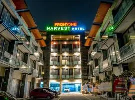 Front One Harvest Hotel Wonosobo