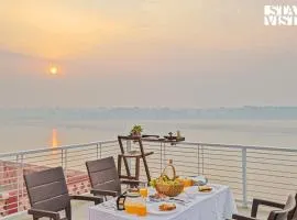 StayVista at The Ganga House - Holy River Varanasi