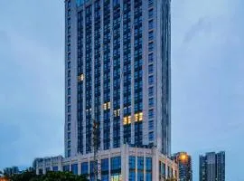 Atour Hotel Chengdu Tianfu New District Huayang Metro Station