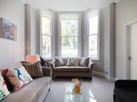 Porchester Terrace North Raised Ground Fl Sleeps 4