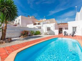Villa Maro con piscina privada by At Home, отель в городе Маро