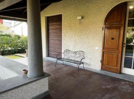 Villa Costa Fiorita – apartament z obsługą w Viareggio