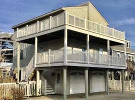 Vacation Rental With Pool On Lbi, hotel in Brant Beach