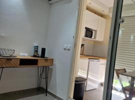 Studio Tartane, hotel v destinaci La Trinité