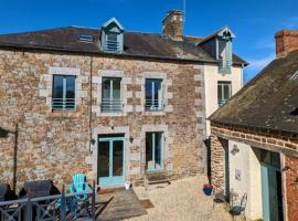 Chateau de Chambres Mont St Michel, h&ocirc;tel avec bain &agrave; remous &agrave; Saint-James