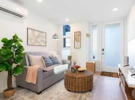 2BR 2BA Capitol Hill Cozy Haven- Rooftop