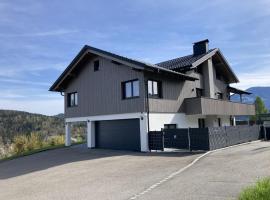 Appartement Ariane, hotel with parking in Frastanz