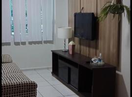 Apto para até 4 pessoas,com Wi-Fi,ótima localização, área de lazer com conveniência e piscina para criança