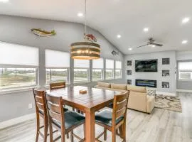 Modern Freeport Home Short Walk to Beach!