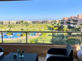 Quiet Atlas and Pool View - Fiber Optic Internet, golf hotel in Marrakesh