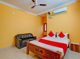 OYO 82990 DHANAS BEST AMBIENCE, hotel near Pondicherry Airport - PNY, Pondicherry