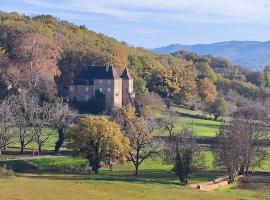 Manoir du Boscau, Louis IX, hôtel à Prudhomat