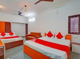 OYO 82990 DHANAS BEST AMBIENCE, hotel near Puducherry Airport - PNY, Puducherry
