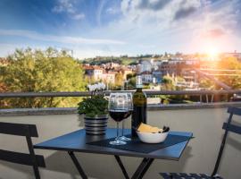 NINARY APARTMENTS a due passi dal centro storico, &kappa;&alpha;&tau;ά&lambda;&upsilon;&mu;&alpha; &mu;&epsilon; &kappa;&omicron;&upsilon;&zeta;ί&nu;&alpha; &sigma;&tau;&eta;&nu; Ά&lambda;&mu;&pi;&alpha;