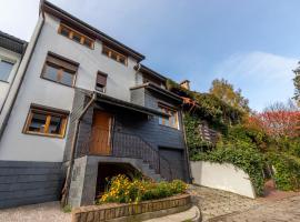 Huge Luxury House - 6 floors-6 Bedrooms- center, Hotel in Warschau