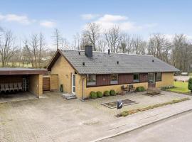 4 Bedroom Gorgeous Home In Holstebro, pet-friendly hotel in Holstebro