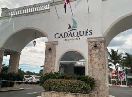 Apartamento Cadaques Bayahibe: Mata Chalupe'de bir otoparklı otel