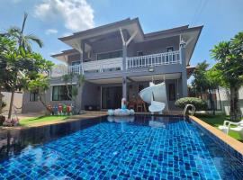 D30长住优惠-市中心海边高端别墅区6间卧室泳池别墅, cottage in Pattaya Central