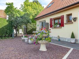 Charmant gîte familial à Fiennes, 2 chambres, jardin privé, terrasse, proche Wissant, animaux acceptés - FR-1-376-118, hotel a Fiennes