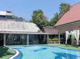 Banna Resort โรงแรมในBan Na