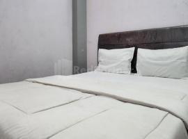 Puspita Homestay Mitra RedDoorz, hotel near Halim Perdanakusuma Airport - HLP, Warungsergon