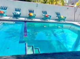 Casa 3 Salinas Monterrico completamente equipada y con piscina privada, hotel din Monterrico